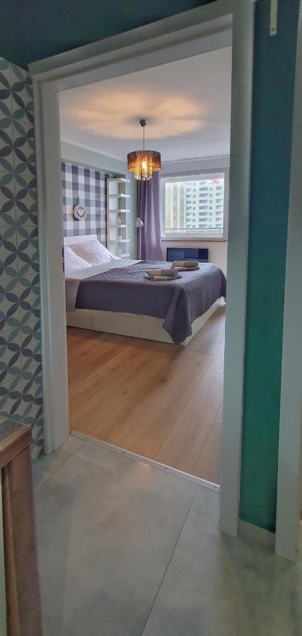 Holiday Home Slavia New 408 Z Sypialnia I Balkonem Przy Plazy Мендзиздрое Екстериор снимка