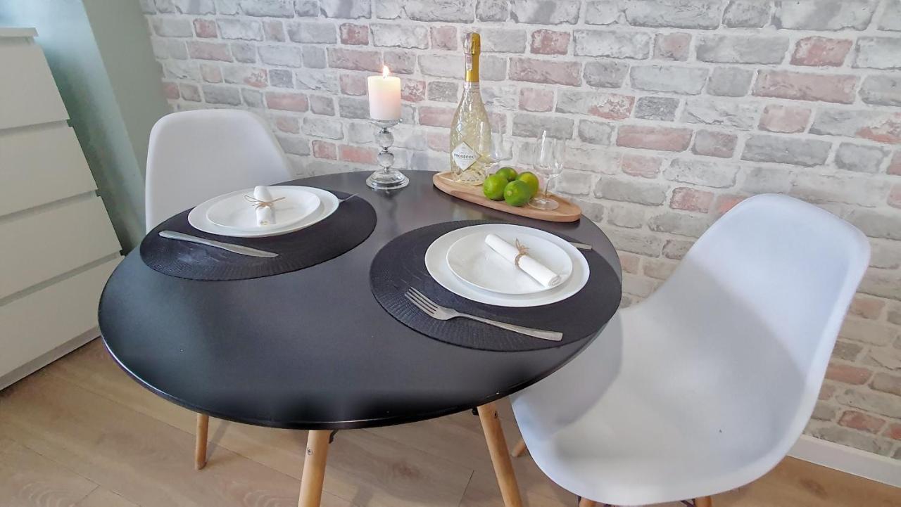 Holiday Home Slavia New 408 Z Sypialnia I Balkonem Przy Plazy Мендзиздрое Екстериор снимка